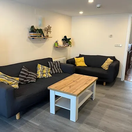 旅馆 Azabache 圣地亚哥－德孔波斯特拉