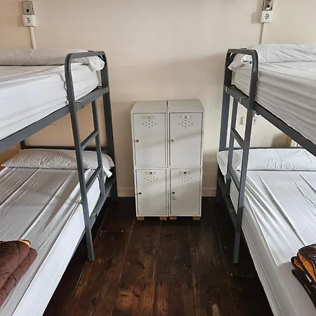 Azabache Hostel Σαντιάγο ντε Κομποστέλα