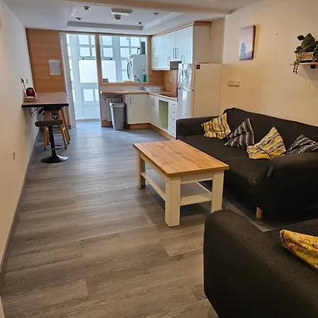 Hostel Azabache