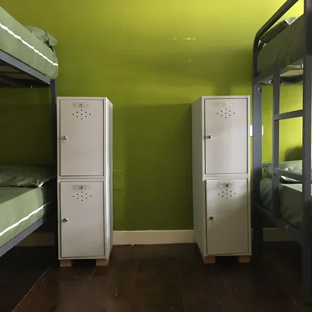 Azabache * 圣地亚哥－德孔波斯特拉