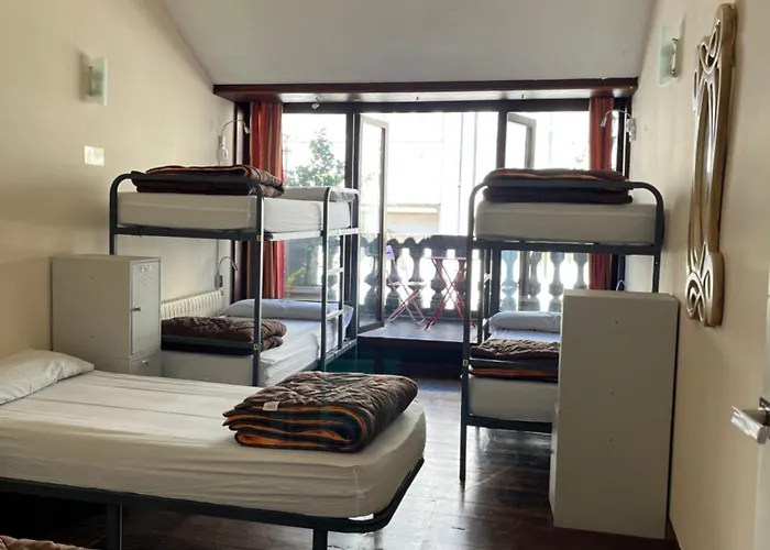 Hostel Azabache