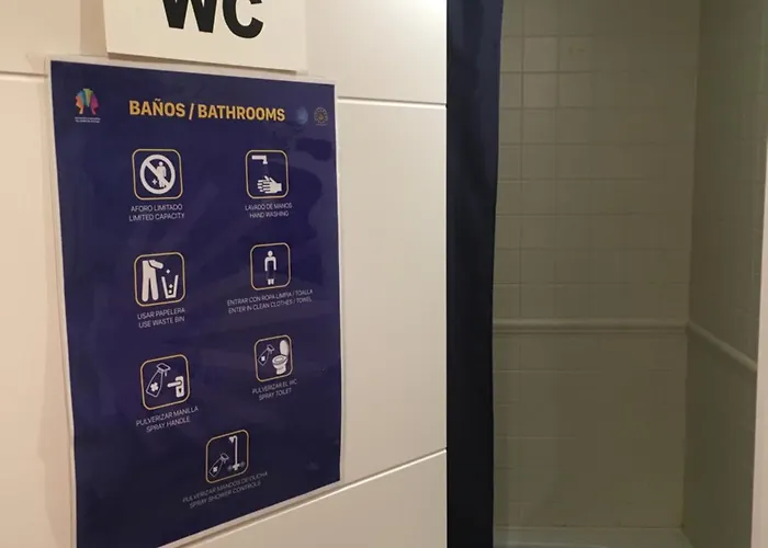 旅馆 Azabache 圣地亚哥－德孔波斯特拉